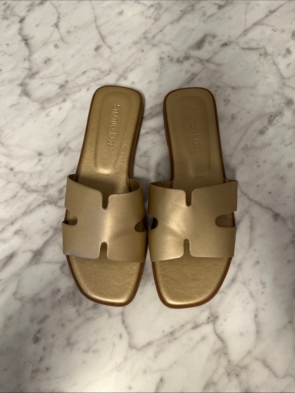 Stratuxx Kaze Metallic Gold Slide Sandals